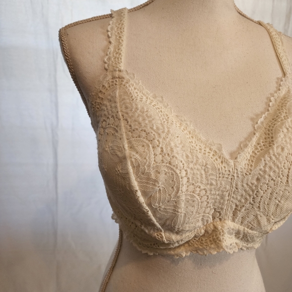 Auden Women's Razorback Bralette - Picture 9 of 14